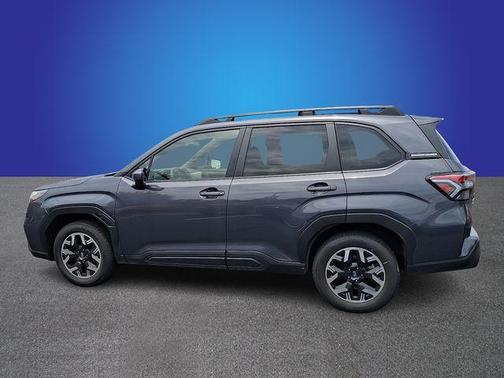 Magnetite Gray Metallic 2025 Subaru Forester Premium