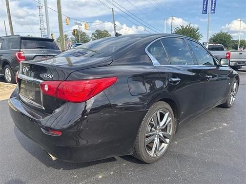 2015 INFINITI Q50 Premium