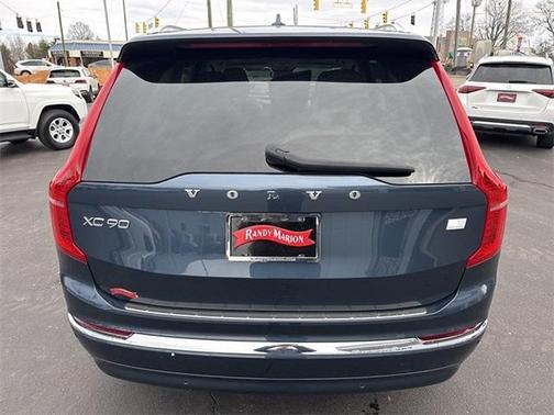 2024 Volvo XC90 Recharge Plug-In Hybrid T8 Core Bright Theme