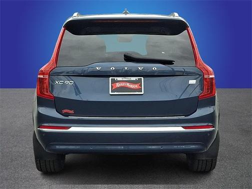 2024 Volvo XC90 Recharge Plug-In Hybrid T8 Core Bright Theme