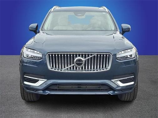 2024 Volvo XC90 Recharge Plug-In Hybrid T8 Core Bright Theme