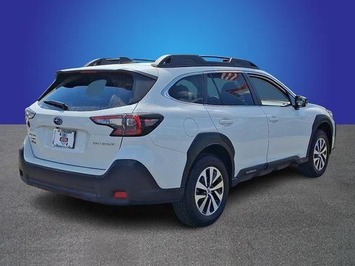 Crystal White Pearl 2025 Subaru Outback Premium