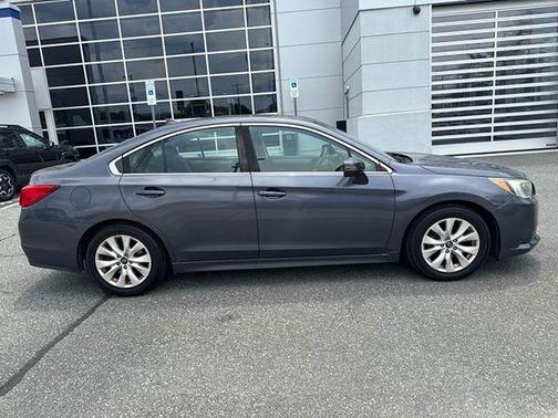 Carbide Gray Metallic 2017 Subaru Legacy 2.5i Premium