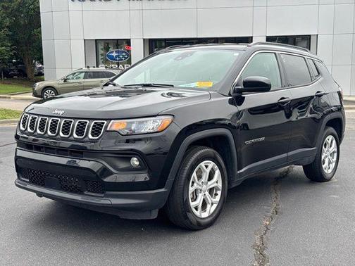 Diamond Black 2024 Jeep Compass Latitude