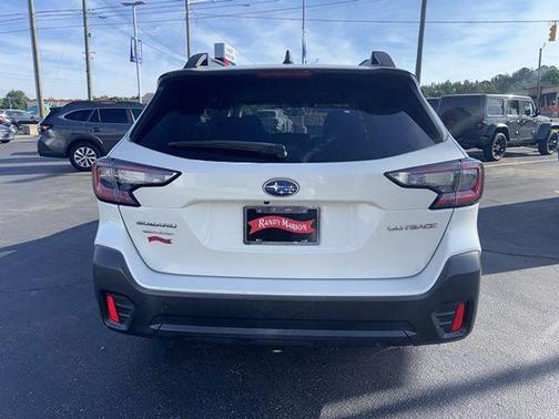 Crystal White Pearl 2021 Subaru Outback Premium