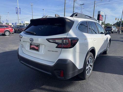 Crystal White Pearl 2021 Subaru Outback Premium