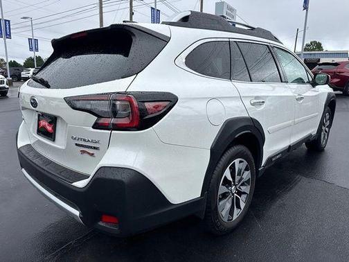 Crystal White Pearl 2025 Subaru Outback Touring XT