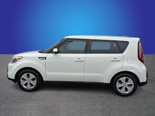Clear White 2016 Kia Soul Base
