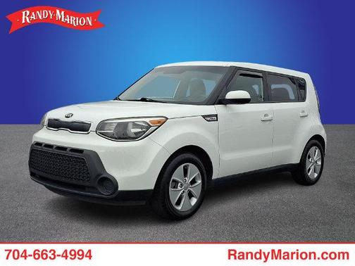 Clear White 2016 Kia Soul Base