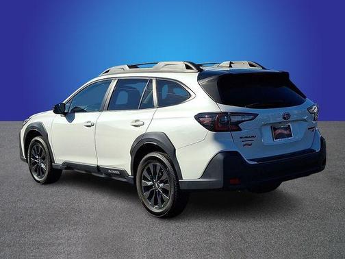 Crystal White Pearl 2023 Subaru Outback Onyx Edition XT