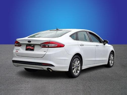 Oxford White 2017 Ford Fusion SE