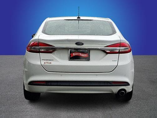 Oxford White 2017 Ford Fusion SE