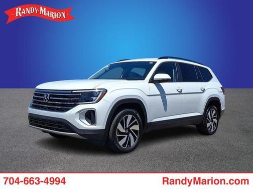 Pure White 2025 Volkswagen Atlas 2.0T SE