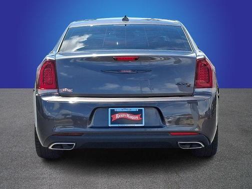 Crystal Metallic 2022 Chrysler 300 S