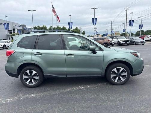 Jasmine Green Metallic 2018 Subaru Forester 2.5i Premium