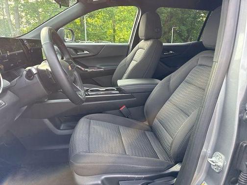 Sterling Gray Metallic 2025 Chevrolet Equinox LT