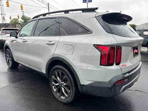 Wolf Gray 2023 Kia Sorento X-Line EX