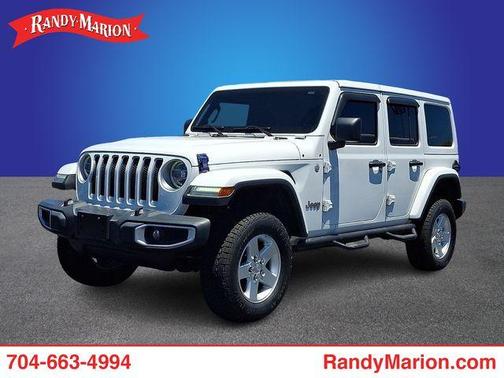 Bright White Clearcoat 2019 Jeep Wrangler Unlimited Sahara