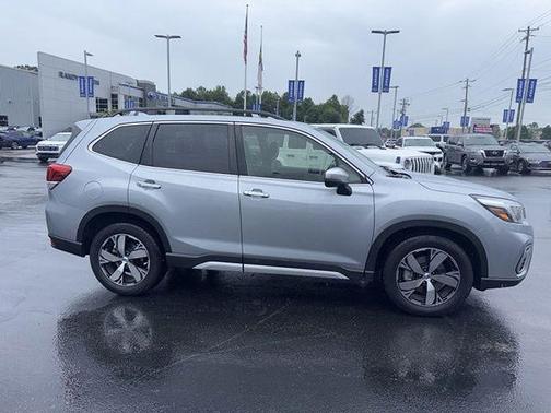 Ice Silver Metallic 2019 Subaru Forester Touring