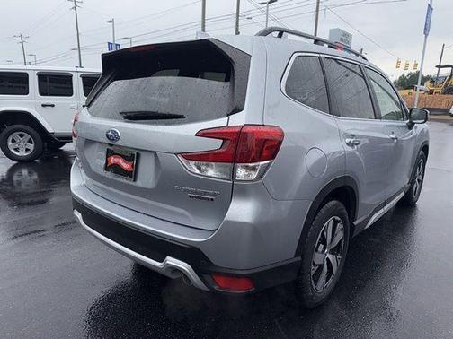 Ice Silver Metallic 2019 Subaru Forester Touring