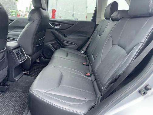 Ice Silver Metallic 2019 Subaru Forester Touring
