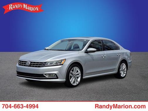 2017 Volkswagen Passat 1.8T SEL Premium