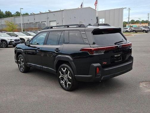 Crystal Black Silica 2026 Subaru Outback Touring XT