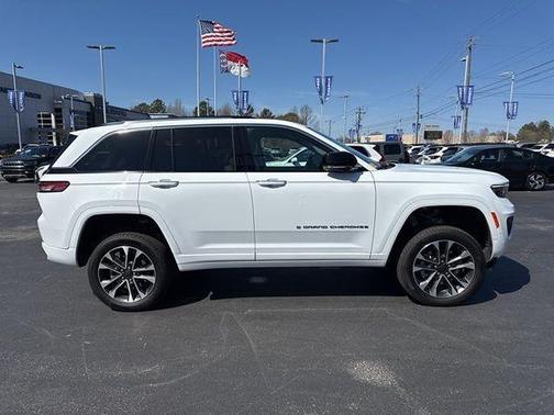 2022 Jeep Grand Cherokee 4xe Overland