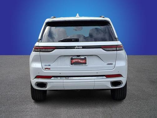 2022 Jeep Grand Cherokee 4xe Overland