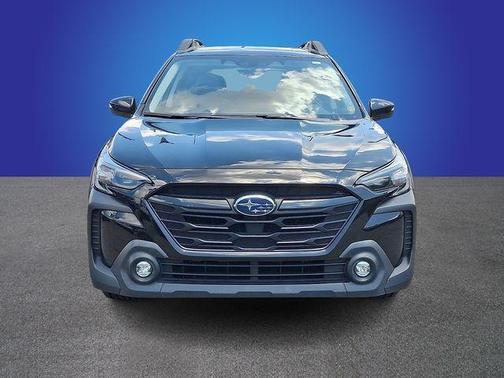Crystal Black Silica 2025 Subaru Outback Onyx Edition