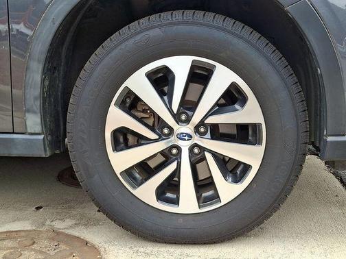Magnetite Gray Metallic 2021 Subaru Outback Premium