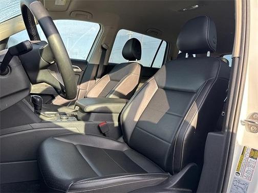 2022 Volkswagen Atlas 3.6L SE w/Technology