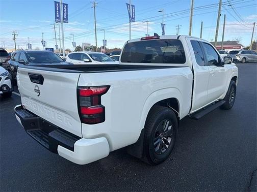 2025 Nissan Frontier SV