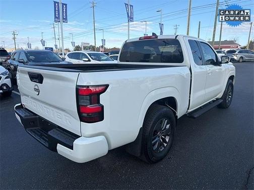 2025 Nissan Frontier SV