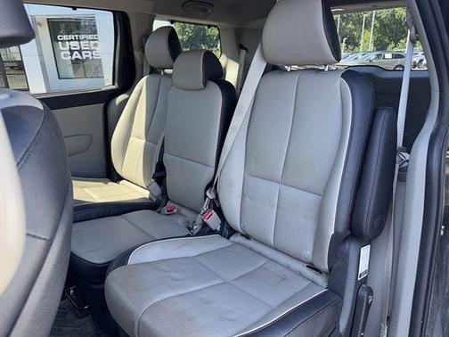 Aurora Black 2019 Kia Sedona EX
