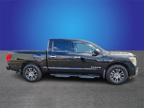 2021 Nissan Titan SV
