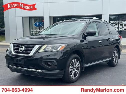 2019 Nissan Pathfinder S