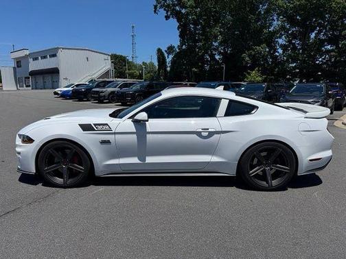 Oxford White 2021 Ford Mustang GT