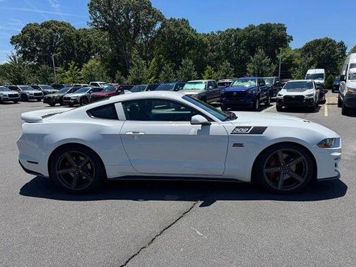 Oxford White 2021 Ford Mustang GT