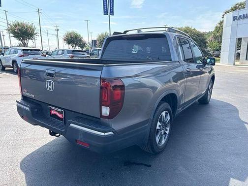 Modern Steel Metallic 2017 Honda Ridgeline RTL-T