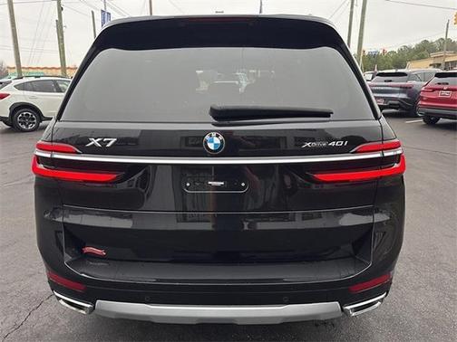 2023 BMW X7 xDrive40i