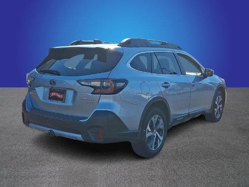 Ice Silver Metallic 2021 Subaru Outback Limited XT