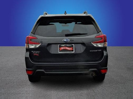 Magnetite Gray Metallic 2023 Subaru Forester Limited