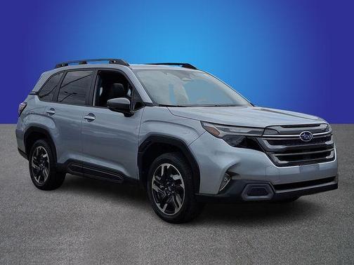 Ice Silver Metallic 2025 Subaru Forester Limited
