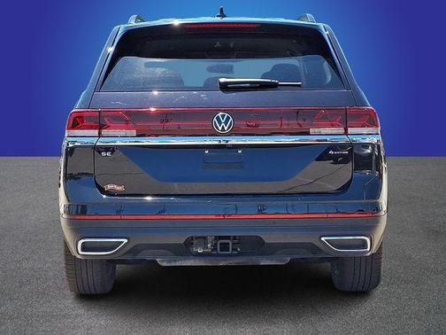 Deep Black Pearl Effect 2025 Volkswagen Atlas 2.0T SE