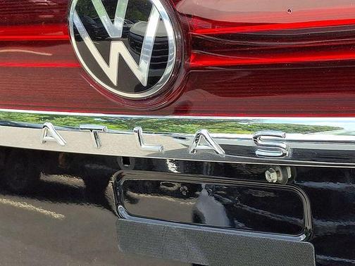 Deep Black Pearl Effect 2025 Volkswagen Atlas 2.0T SE