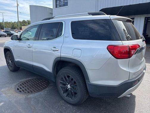 Quicksilver Metallic 2018 GMC Acadia SLT-1
