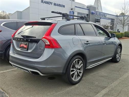 2016 Volvo V60 Cross Country T5