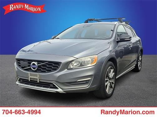 2016 Volvo V60 Cross Country T5