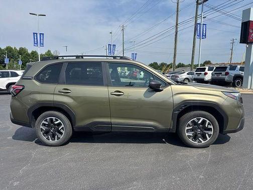 Autumn Green Metallic 2025 Subaru Forester Premium
